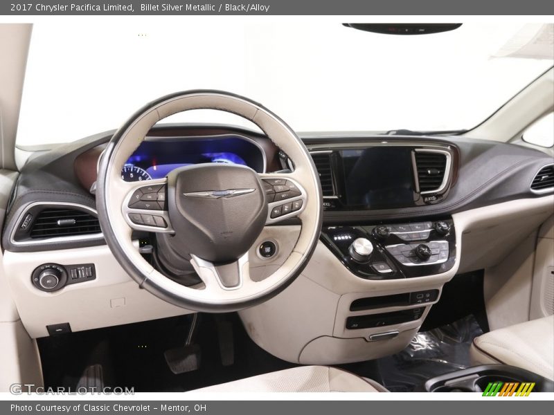 Billet Silver Metallic / Black/Alloy 2017 Chrysler Pacifica Limited