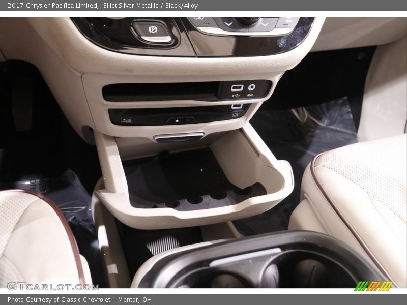 Billet Silver Metallic / Black/Alloy 2017 Chrysler Pacifica Limited