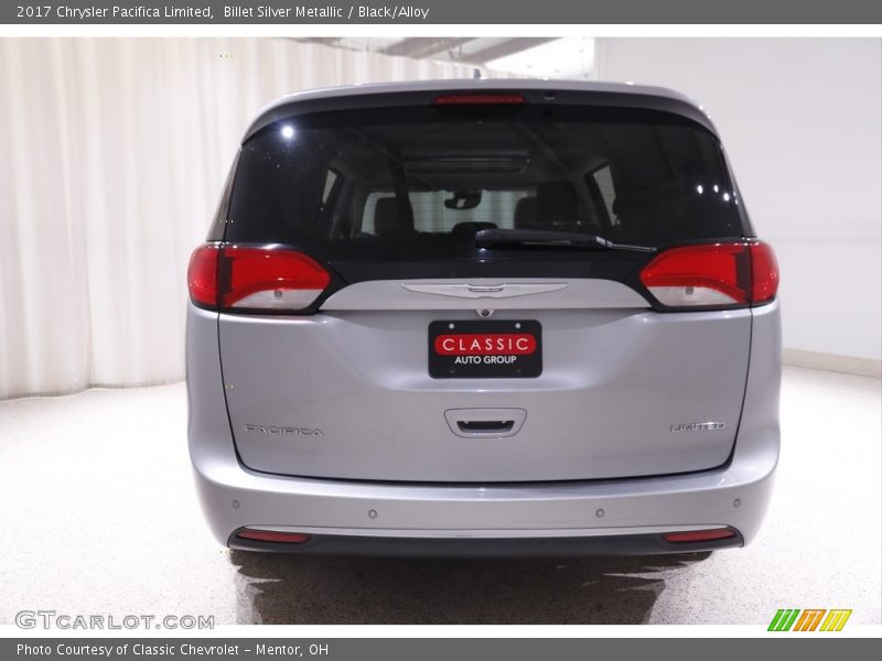 Billet Silver Metallic / Black/Alloy 2017 Chrysler Pacifica Limited