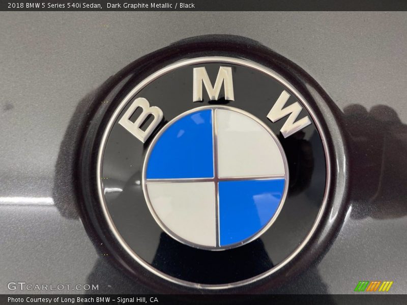 Dark Graphite Metallic / Black 2018 BMW 5 Series 540i Sedan