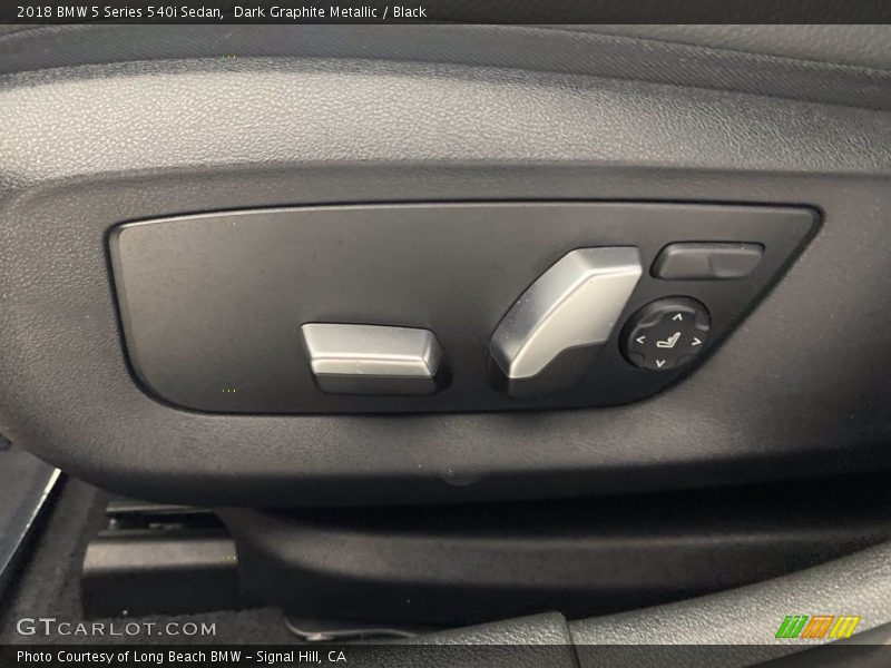 Dark Graphite Metallic / Black 2018 BMW 5 Series 540i Sedan