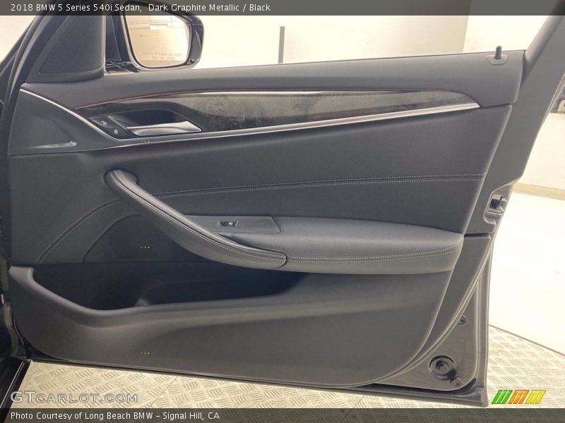 Dark Graphite Metallic / Black 2018 BMW 5 Series 540i Sedan
