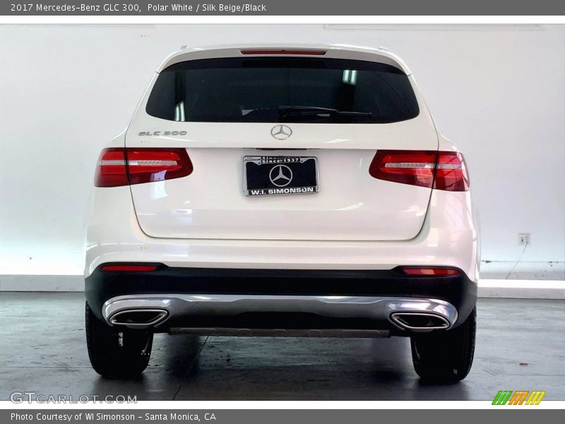 Polar White / Silk Beige/Black 2017 Mercedes-Benz GLC 300