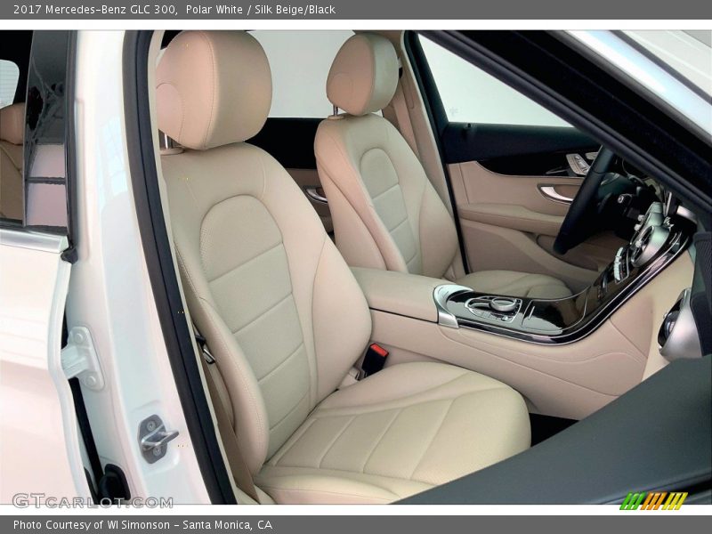 Polar White / Silk Beige/Black 2017 Mercedes-Benz GLC 300