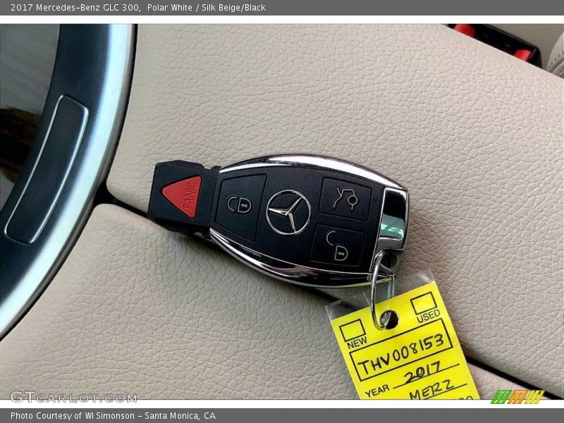 Polar White / Silk Beige/Black 2017 Mercedes-Benz GLC 300
