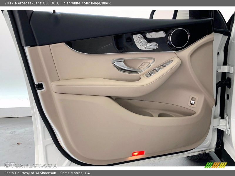 Polar White / Silk Beige/Black 2017 Mercedes-Benz GLC 300