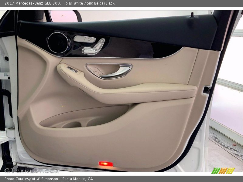Polar White / Silk Beige/Black 2017 Mercedes-Benz GLC 300