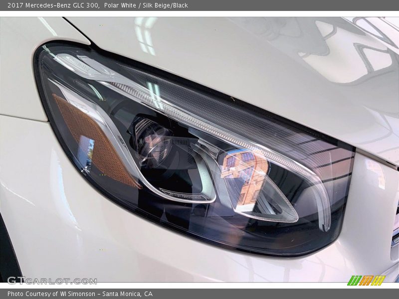 Polar White / Silk Beige/Black 2017 Mercedes-Benz GLC 300
