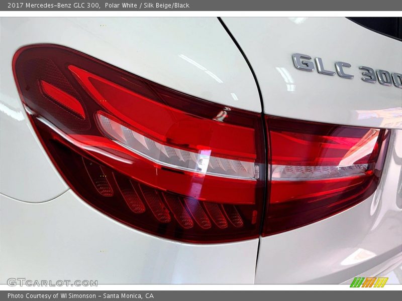 Polar White / Silk Beige/Black 2017 Mercedes-Benz GLC 300
