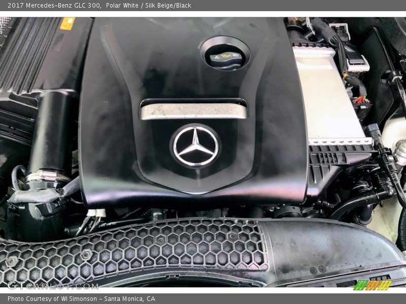 Polar White / Silk Beige/Black 2017 Mercedes-Benz GLC 300