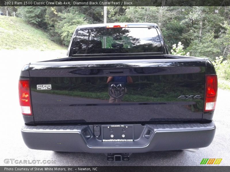 Diamond Black Crystal Pearl / Black 2021 Ram 1500 Classic Crew Cab 4x4