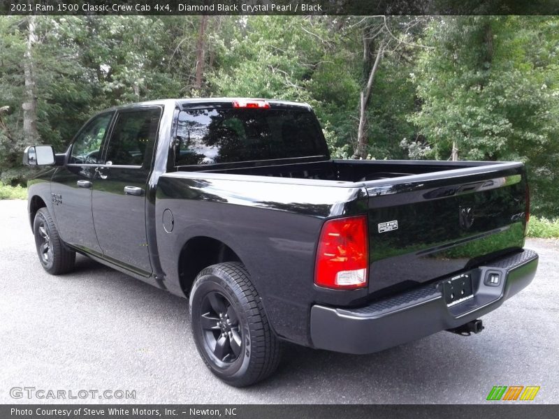 Diamond Black Crystal Pearl / Black 2021 Ram 1500 Classic Crew Cab 4x4