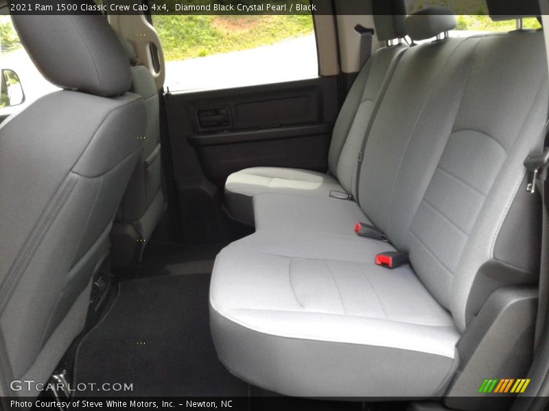 Diamond Black Crystal Pearl / Black 2021 Ram 1500 Classic Crew Cab 4x4