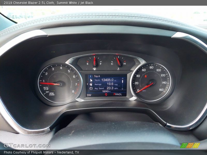 Summit White / Jet Black 2019 Chevrolet Blazer 2.5L Cloth