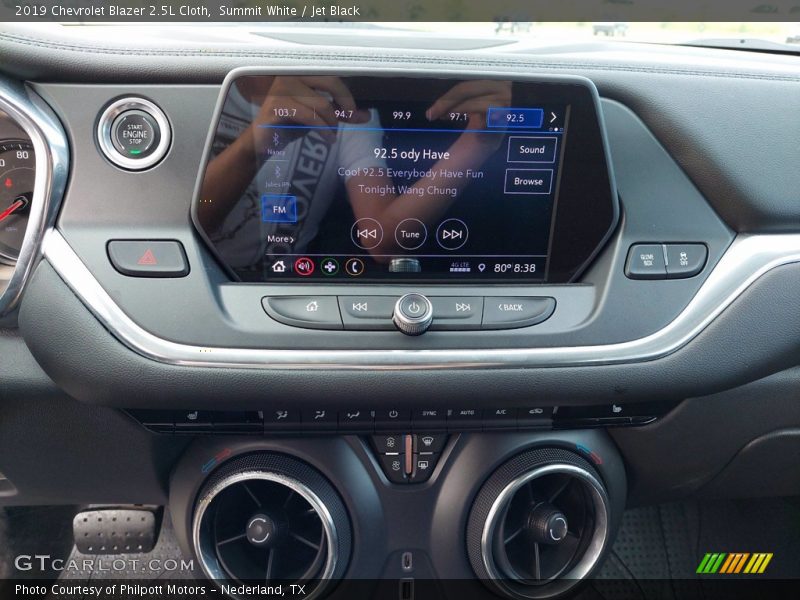 Summit White / Jet Black 2019 Chevrolet Blazer 2.5L Cloth