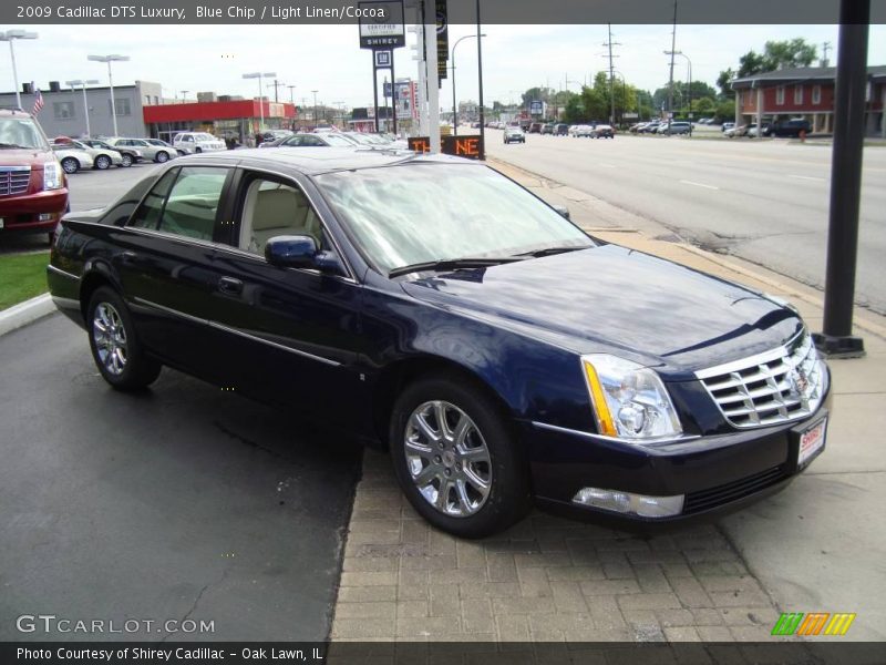 Blue Chip / Light Linen/Cocoa 2009 Cadillac DTS Luxury