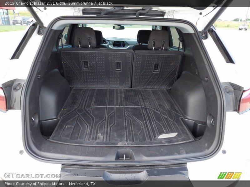 Summit White / Jet Black 2019 Chevrolet Blazer 2.5L Cloth