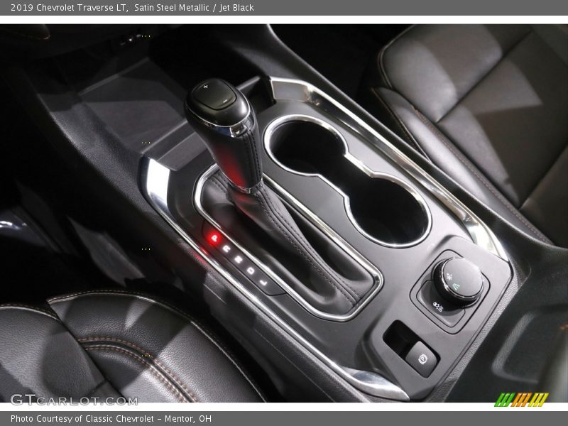 Satin Steel Metallic / Jet Black 2019 Chevrolet Traverse LT