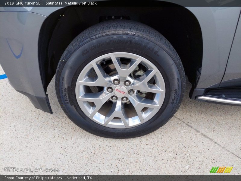Satin Steel Metallic / Jet Black 2019 GMC Yukon SLT