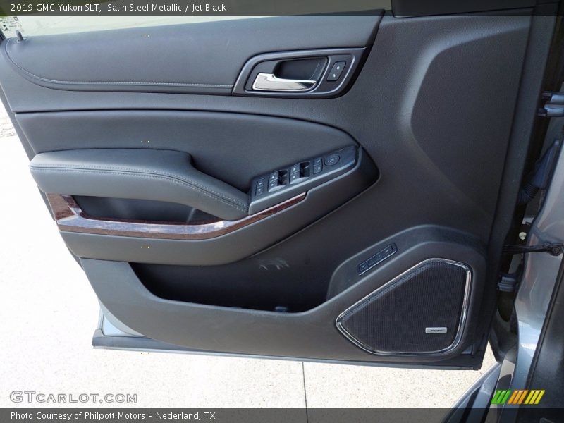 Satin Steel Metallic / Jet Black 2019 GMC Yukon SLT