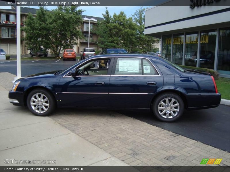 Blue Chip / Light Linen/Cocoa 2009 Cadillac DTS Luxury
