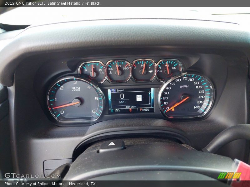 Satin Steel Metallic / Jet Black 2019 GMC Yukon SLT