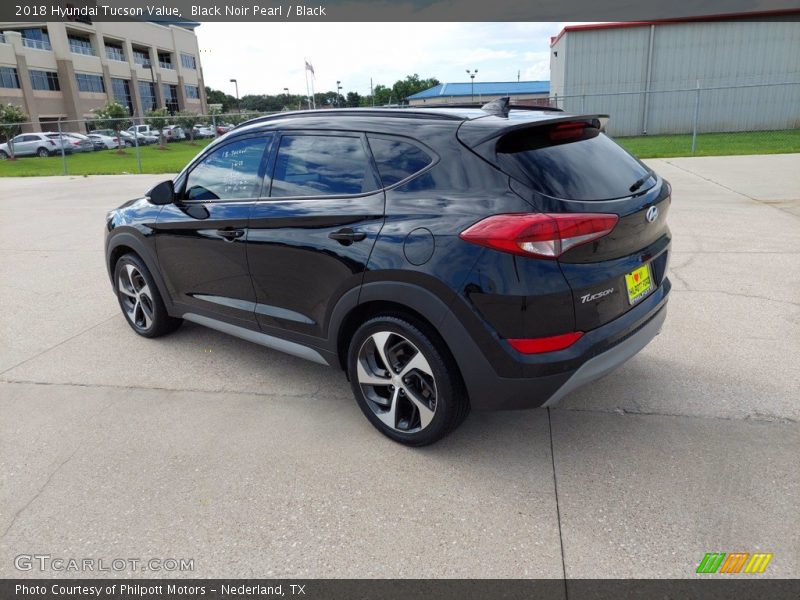 Black Noir Pearl / Black 2018 Hyundai Tucson Value