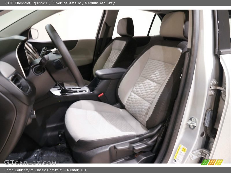 Silver Ice Metallic / Medium Ash Gray 2018 Chevrolet Equinox LS