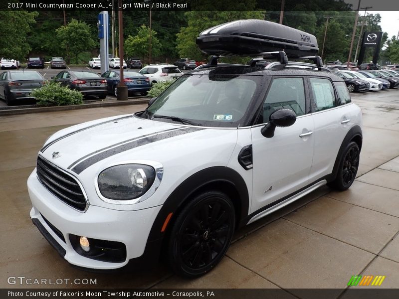 Light White / Black Pearl 2017 Mini Countryman Cooper ALL4