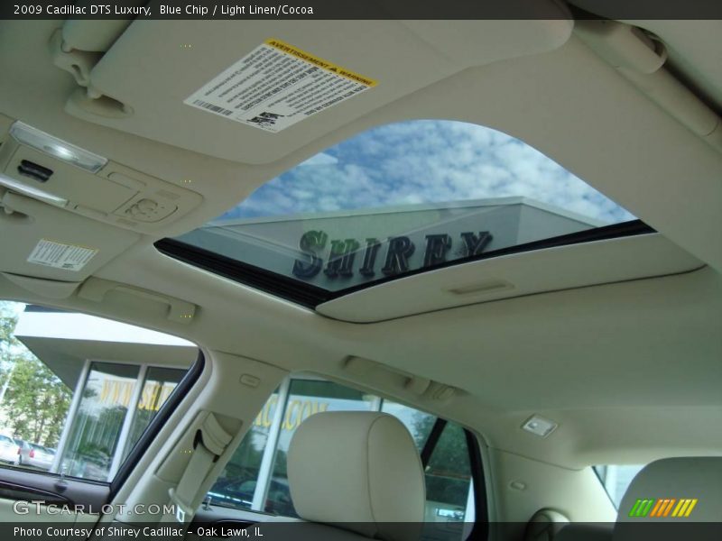 Blue Chip / Light Linen/Cocoa 2009 Cadillac DTS Luxury