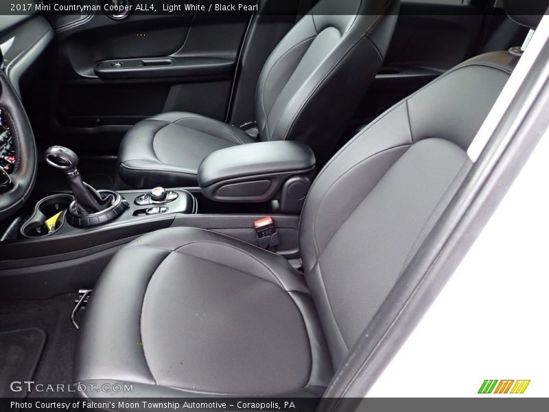 Light White / Black Pearl 2017 Mini Countryman Cooper ALL4