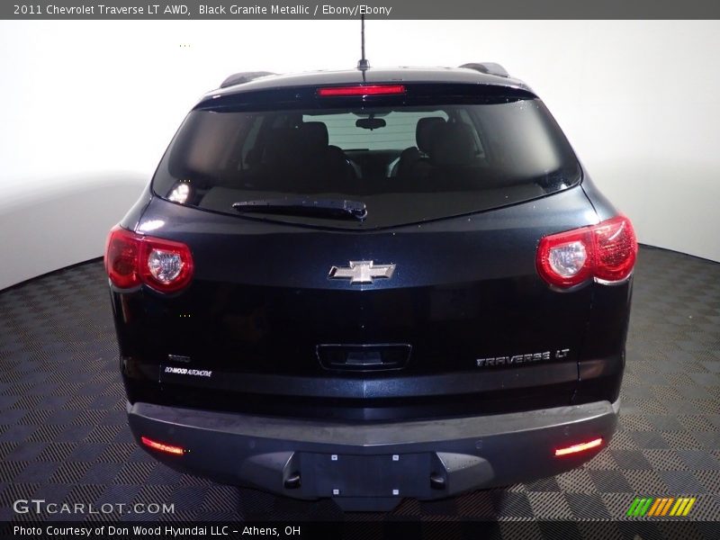 Black Granite Metallic / Ebony/Ebony 2011 Chevrolet Traverse LT AWD