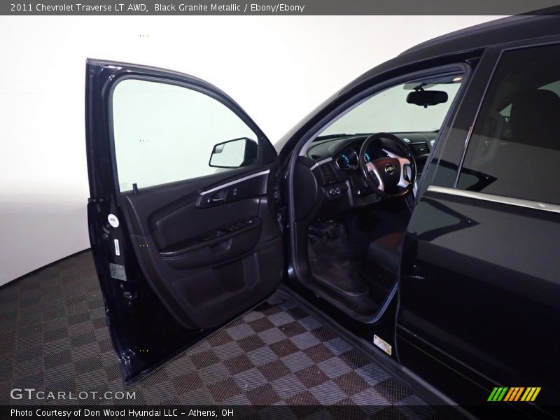 Black Granite Metallic / Ebony/Ebony 2011 Chevrolet Traverse LT AWD