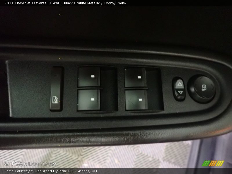 Black Granite Metallic / Ebony/Ebony 2011 Chevrolet Traverse LT AWD