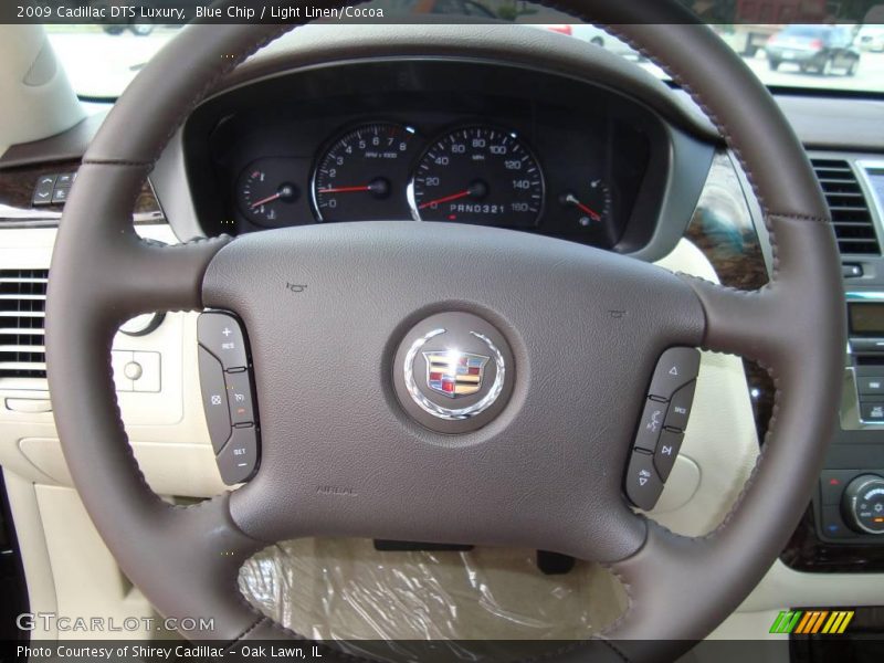 Blue Chip / Light Linen/Cocoa 2009 Cadillac DTS Luxury