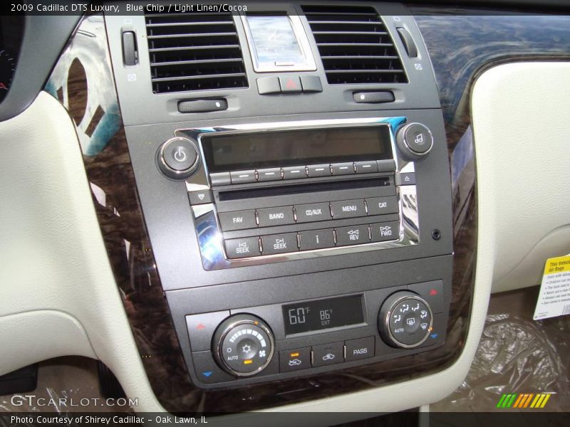 Blue Chip / Light Linen/Cocoa 2009 Cadillac DTS Luxury