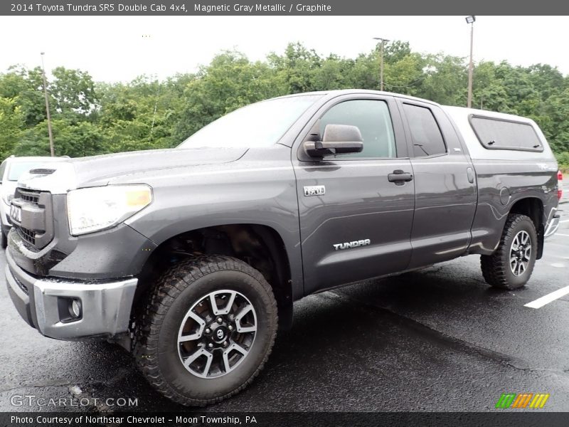 Magnetic Gray Metallic / Graphite 2014 Toyota Tundra SR5 Double Cab 4x4