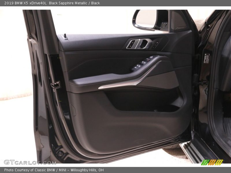 Black Sapphire Metallic / Black 2019 BMW X5 xDrive40i