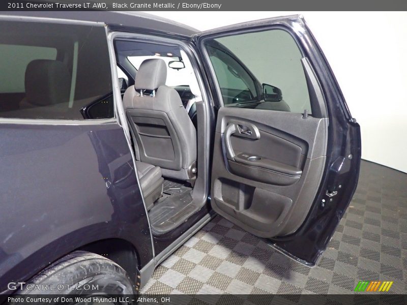 Black Granite Metallic / Ebony/Ebony 2011 Chevrolet Traverse LT AWD