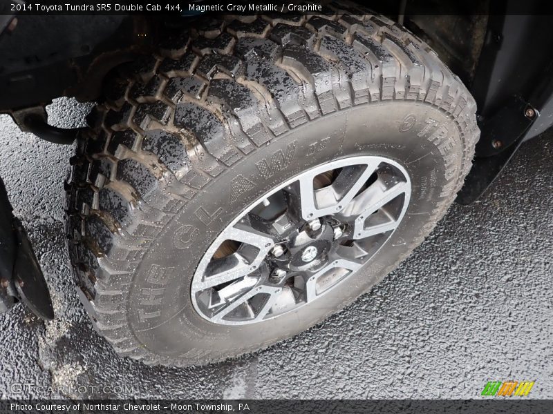 Magnetic Gray Metallic / Graphite 2014 Toyota Tundra SR5 Double Cab 4x4