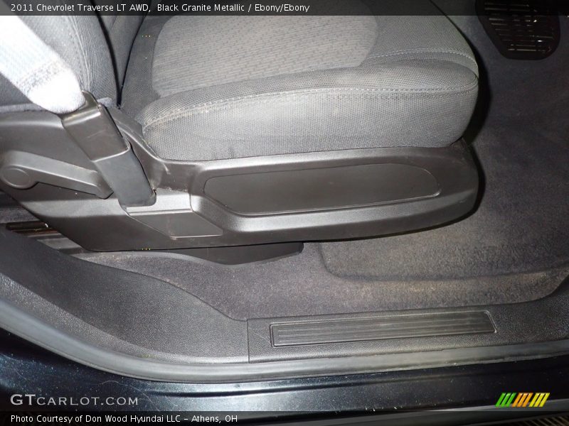 Black Granite Metallic / Ebony/Ebony 2011 Chevrolet Traverse LT AWD
