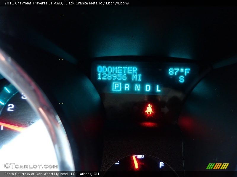 Black Granite Metallic / Ebony/Ebony 2011 Chevrolet Traverse LT AWD