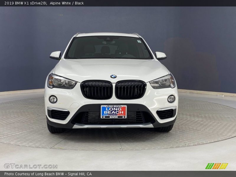 Alpine White / Black 2019 BMW X1 sDrive28i