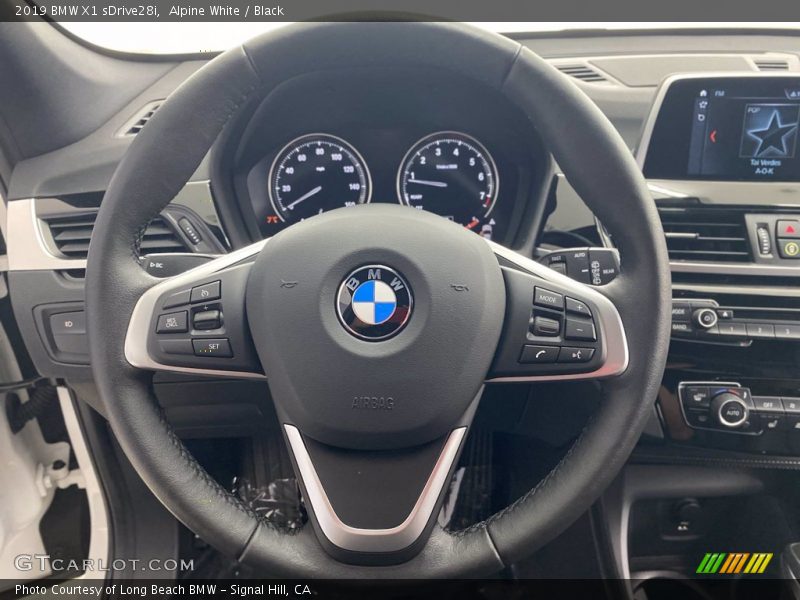Alpine White / Black 2019 BMW X1 sDrive28i