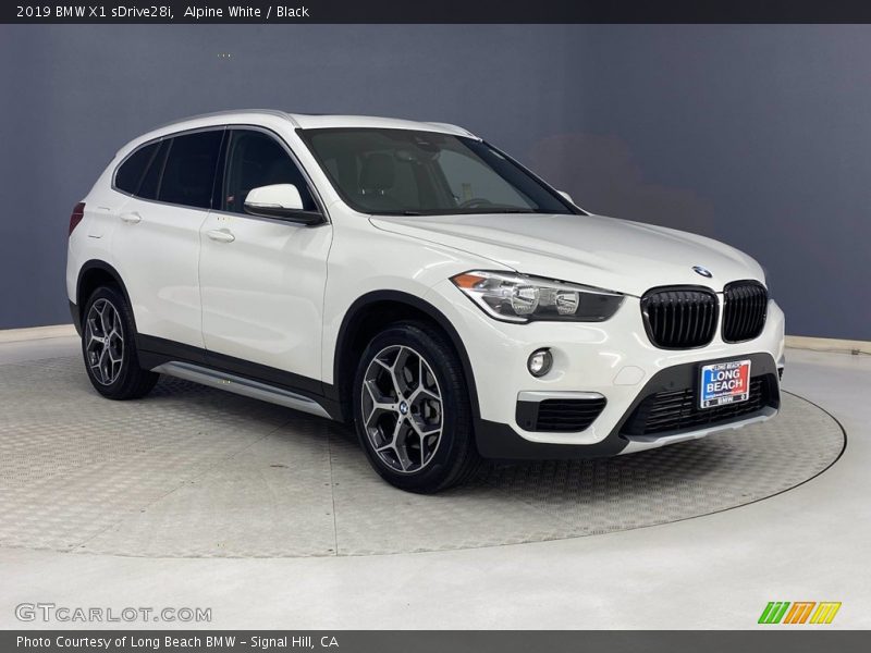 Alpine White / Black 2019 BMW X1 sDrive28i