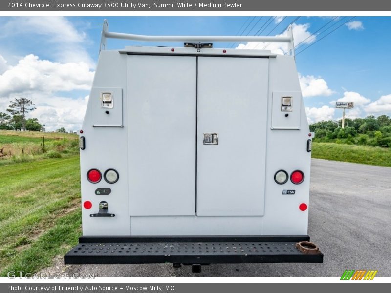 Summit White / Medium Pewter 2014 Chevrolet Express Cutaway 3500 Utility Van