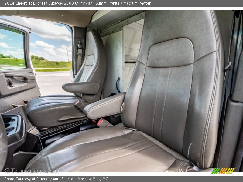 Summit White / Medium Pewter 2014 Chevrolet Express Cutaway 3500 Utility Van