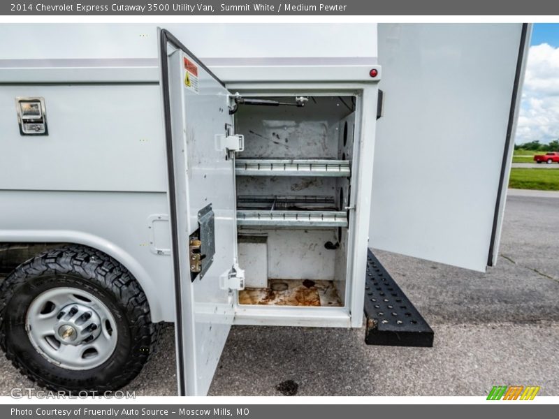 Summit White / Medium Pewter 2014 Chevrolet Express Cutaway 3500 Utility Van