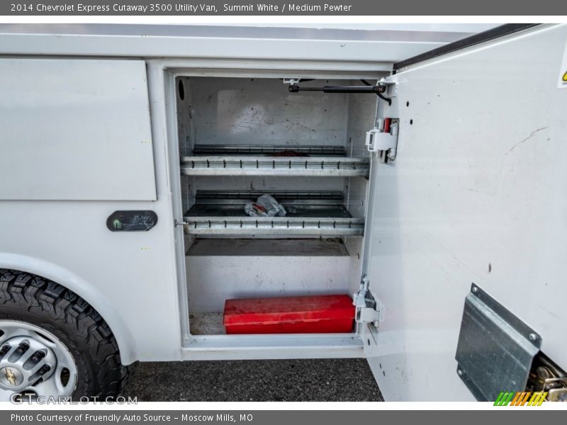 Summit White / Medium Pewter 2014 Chevrolet Express Cutaway 3500 Utility Van