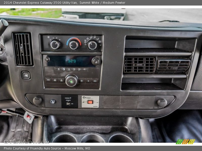 Summit White / Medium Pewter 2014 Chevrolet Express Cutaway 3500 Utility Van